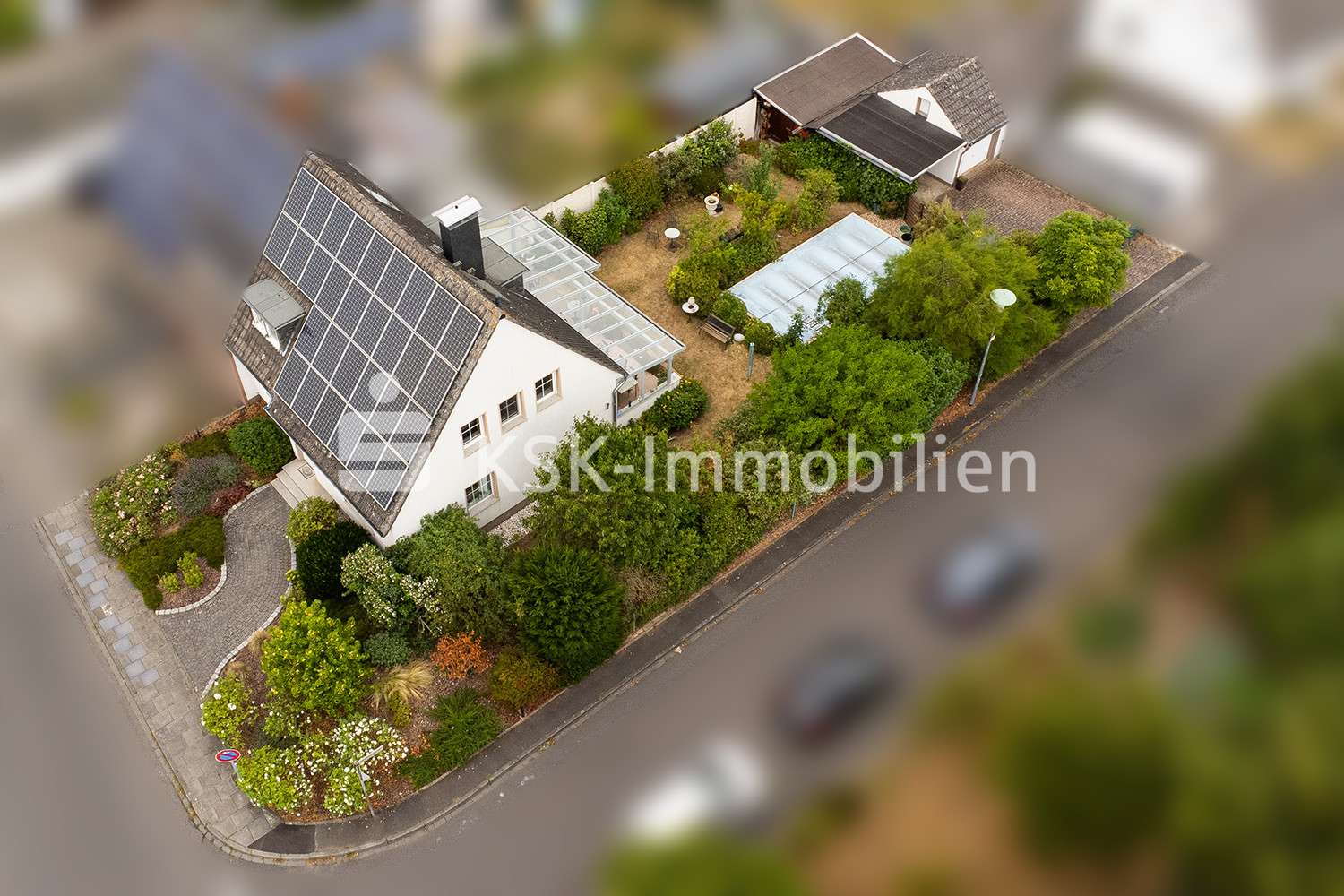 105563 Drohnenaufnahme  - Doppelhaushälfte in 50374 Erftstadt / Lechenich mit 125m² kaufen