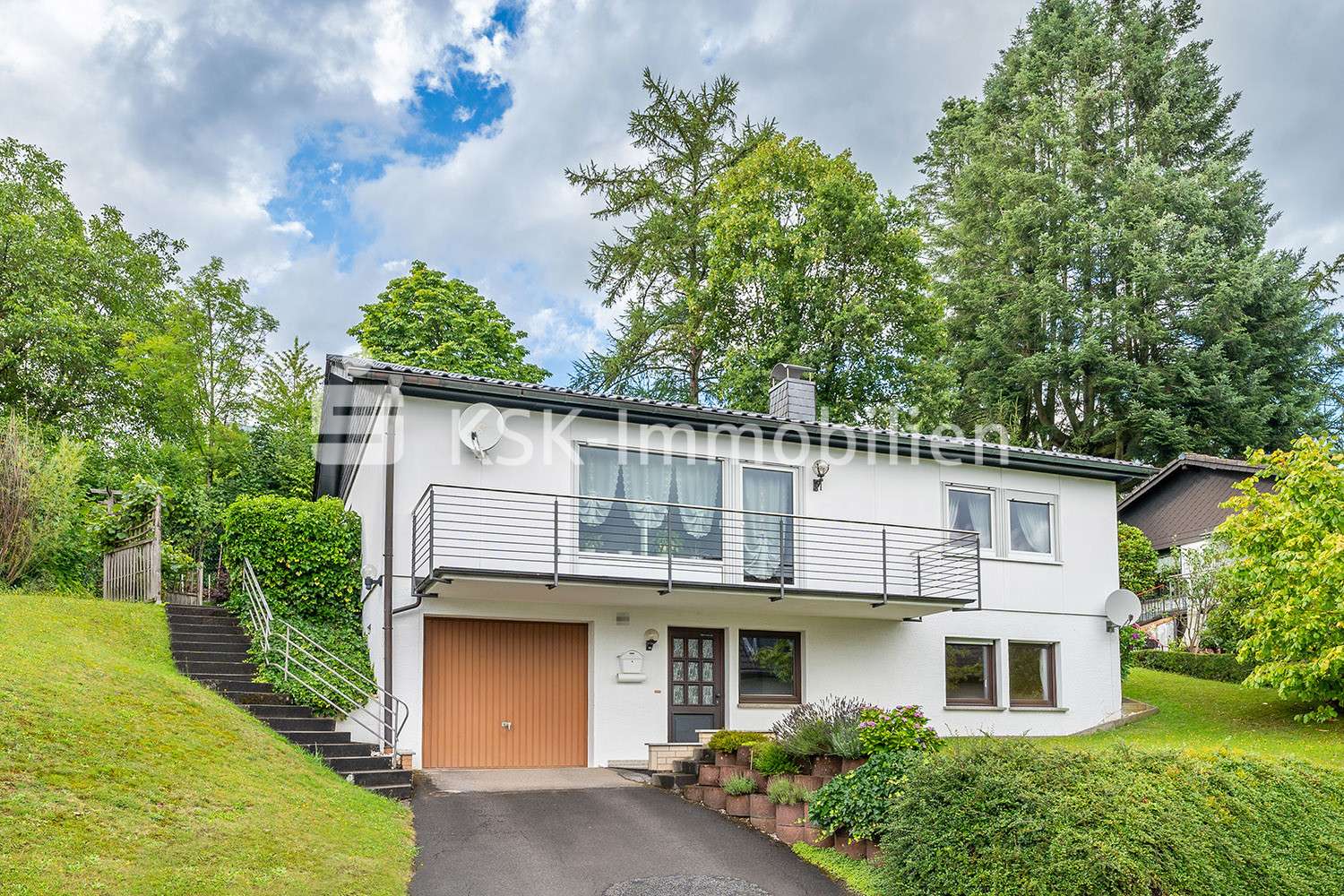 120281 Außenansicht  - Einfamilienhaus in 51766 Engelskirchen / Schnellenbach mit 99m² kaufen