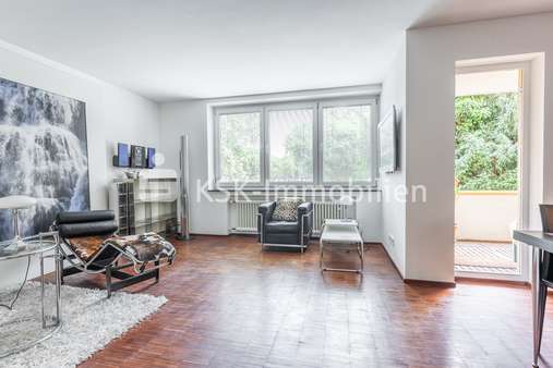 117210 Wohnzimmer - Etagenwohnung in 50968 Köln mit 80m² kaufen