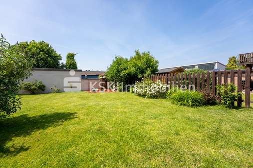 111646 Garten - Mehrfamilienhaus in 50127 Bergheim mit 215m² kaufen
