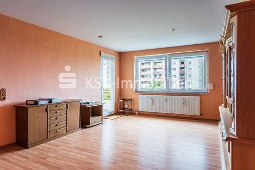 120450 Wohnzimmer - Etagenwohnung in 53757 Sankt Augustin mit 95m² kaufen