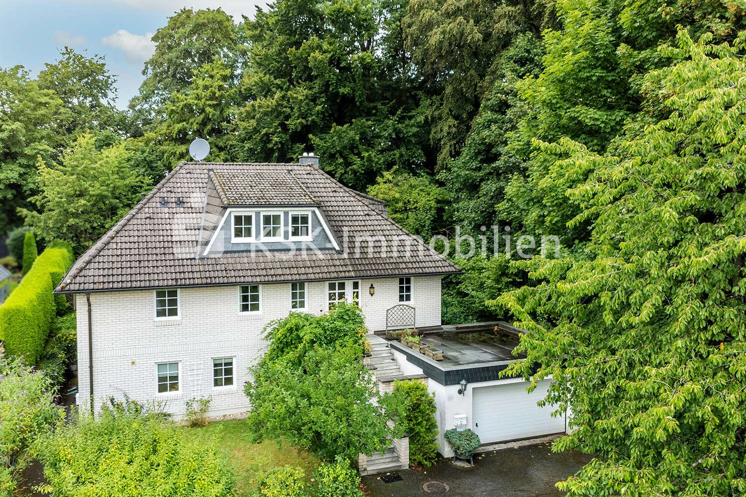 121333 Außenansicht - Zweifamilienhaus in 51399 Burscheid mit 307m² kaufen