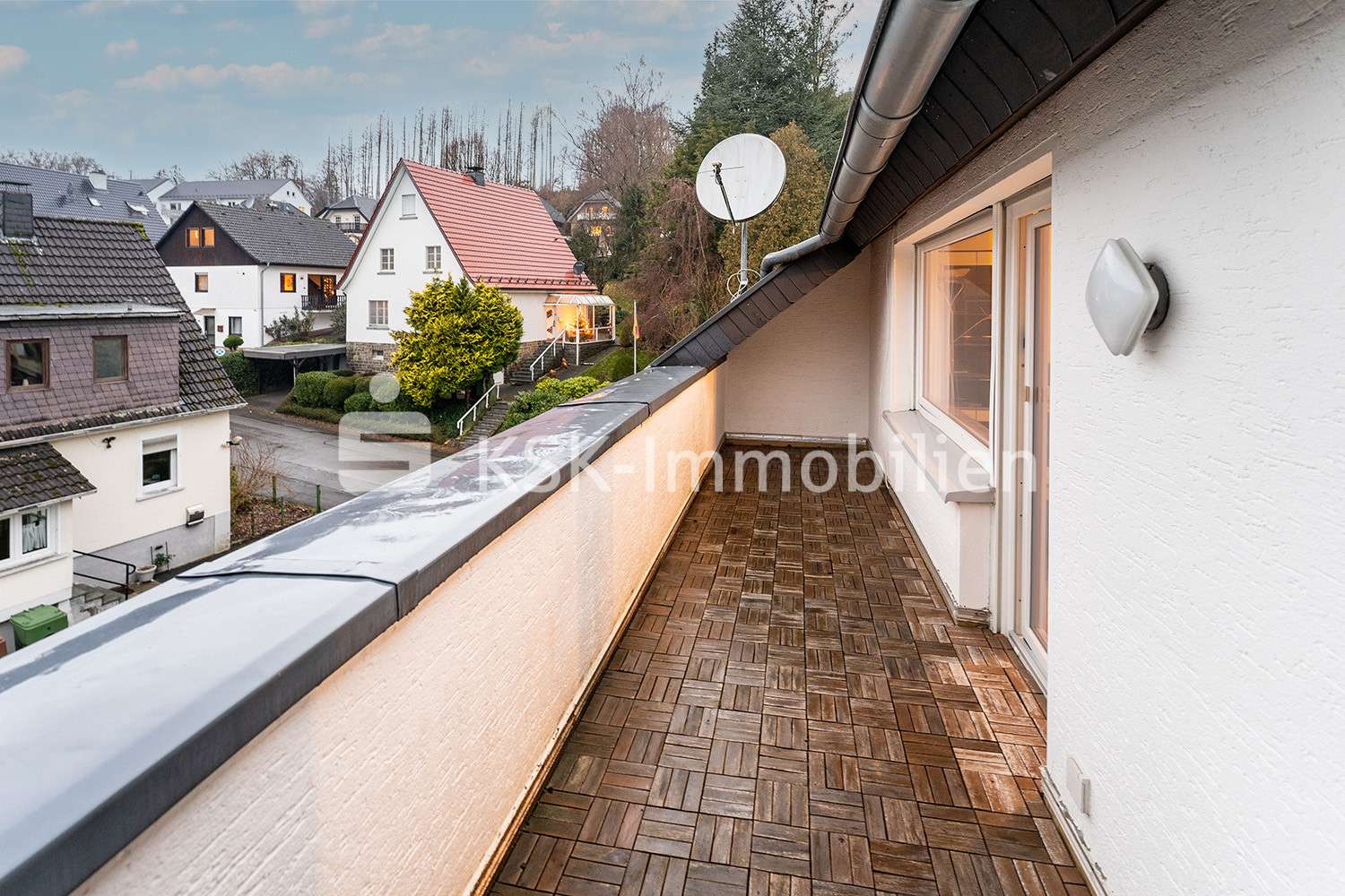 123355 Balkon - Maisonette-Wohnung in 51645 Gummersbach mit 107m² mieten