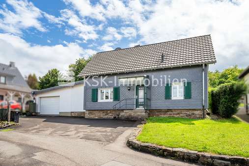 120776 Frontransicht  - Einfamilienhaus in 51789 Lindlar mit 91m² kaufen