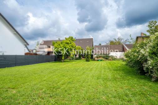121762 Grundstück - Grundstück in 53721 Siegburg mit 560m² kaufen