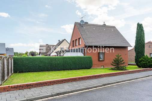 120294 Seitenansicht - Einfamilienhaus in 50374 Erftstadt / Gymnich mit 98m² kaufen