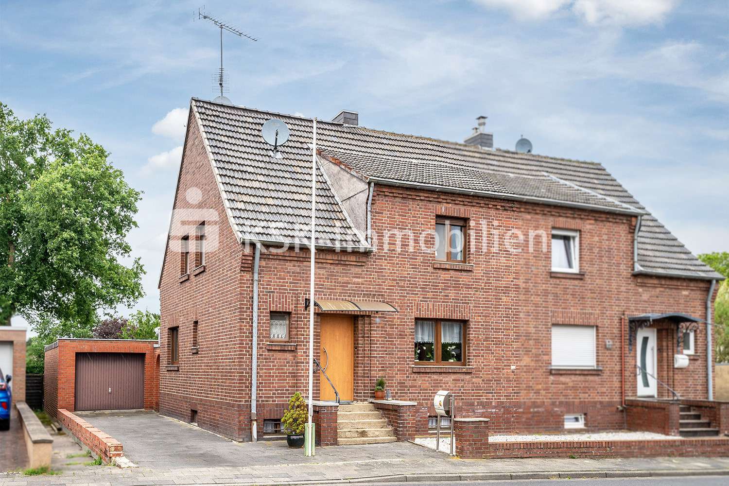 121646 Vorderansicht - Doppelhaushälfte in 50374 Erftstadt / Gymnich mit 100m² kaufen