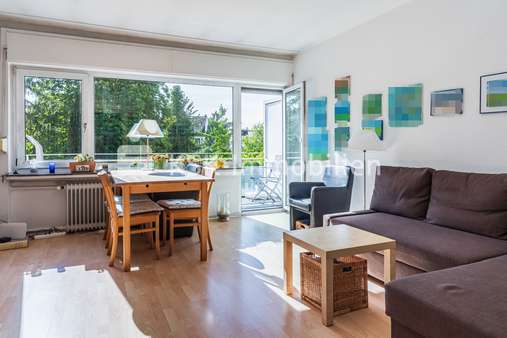 113328 Wohnzimmer - Etagenwohnung in 53115 Bonn mit 92m² kaufen