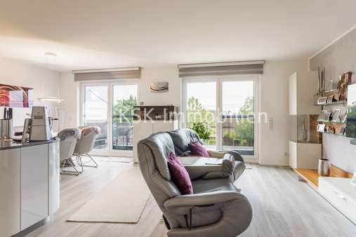 116429 Wohnzimmer - Etagenwohnung in 53859 Niederkassel-Mondorf mit 104m² kaufen