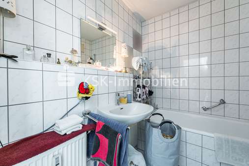 118558 Badezimmer - Etagenwohnung in 50354 Hürth mit 34m² kaufen