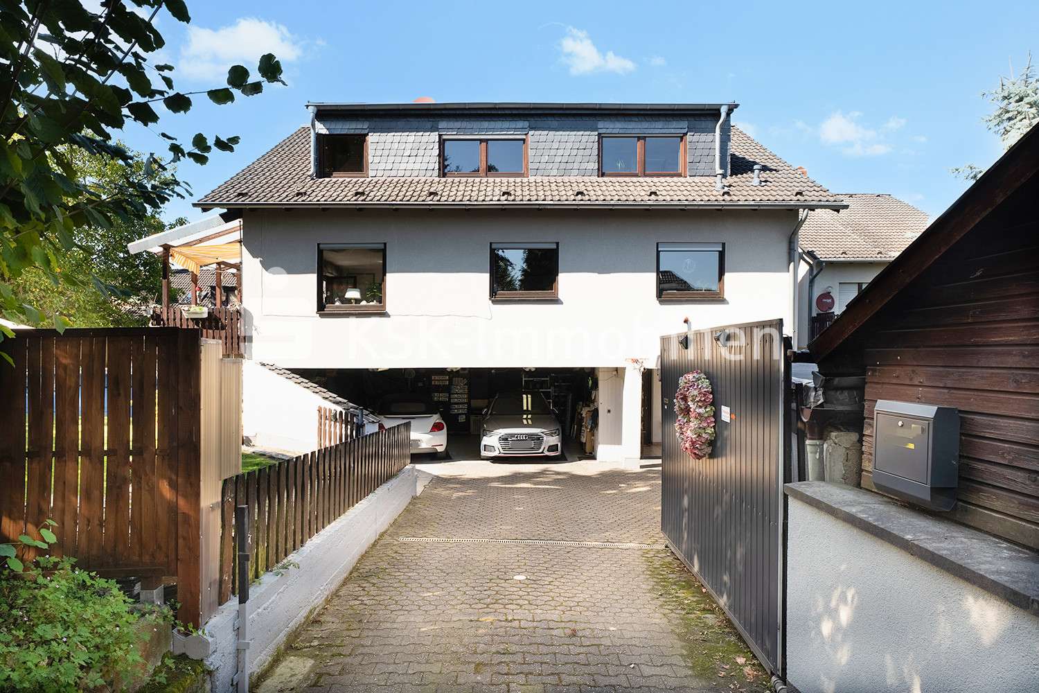 120636 Außenansicht von Zufahrt - Einfamilienhaus in 53332 Bornheim mit 192m² kaufen