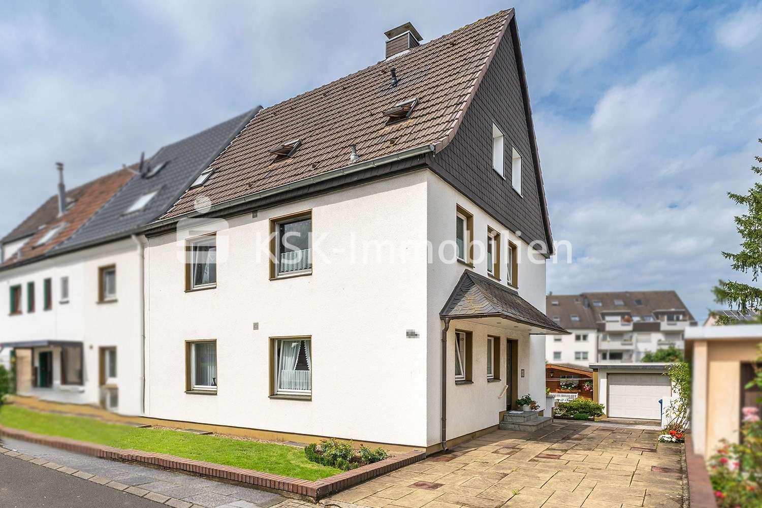 121899 Außenansicht - Zweifamilienhaus in 51373 Leverkusen / Küppersteg mit 135m² kaufen