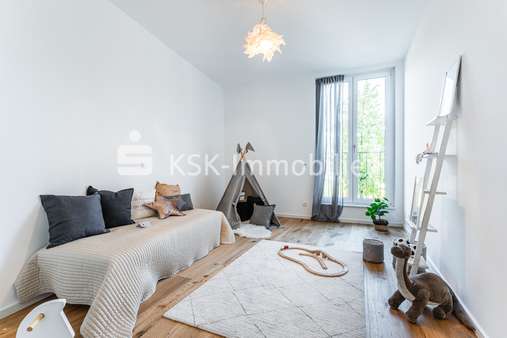 123597 Schlafzimmer  - Erdgeschosswohnung in 50354 Hürth / Hermülheim mit 99m² kaufen