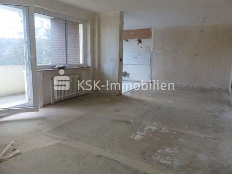 124076 Wohnzimmer - Etagenwohnung in 30165 Hannover mit 82m² kaufen