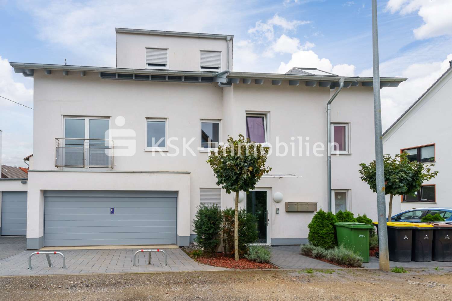 117620 Außenansicht  - Etagenwohnung in 53332 Bornheim mit 112m² kaufen