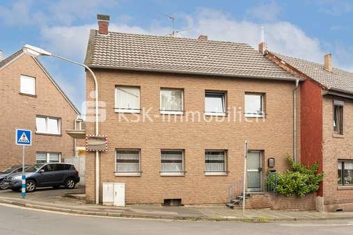 124783 Außenansicht  - Einfamilienhaus in 50374 Erftstadt mit 99m² kaufen
