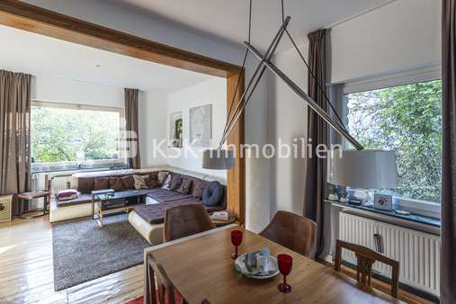 124306 Wohnzimmer  - Villa in 51465 Bergisch Gladbach mit 201m² kaufen