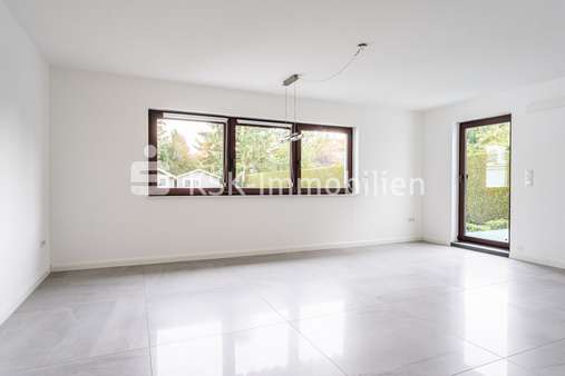 125616 Wohnzimmer - Zweifamilienhaus in 50765 Köln mit 225m² kaufen