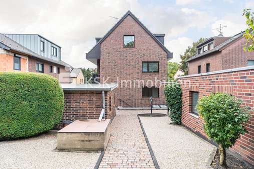124550 Rückansicht - Mehrfamilienhaus in 50354 Hürth mit 193m² kaufen