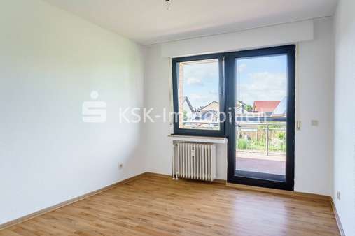 122033 Zimmer 1 - Etagenwohnung in 53913 Swisttal / Heimerzheim mit 135m² kaufen