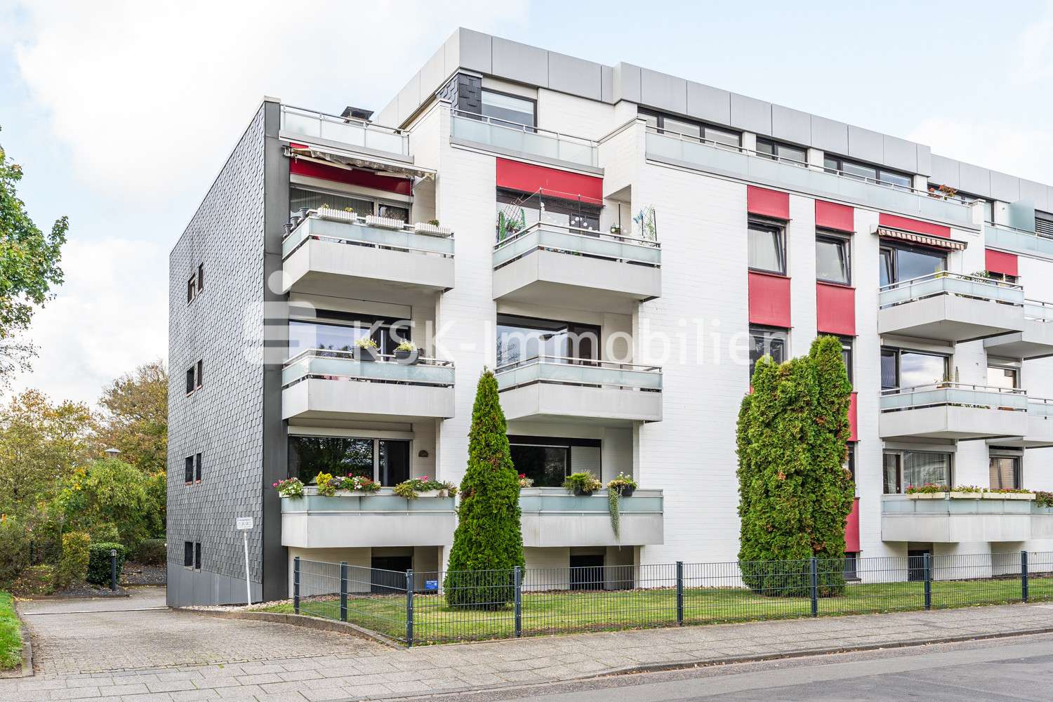 121843 Außenansicht - Penthouse-Wohnung in 50765 Köln mit 186m² kaufen