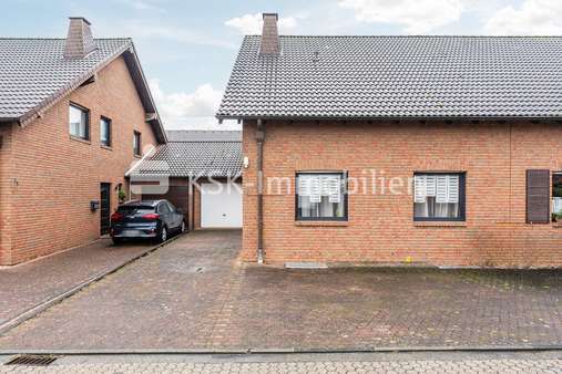 125212 Vorderansicht - Doppelhaushälfte in 50127 Bergheim mit 133m² kaufen