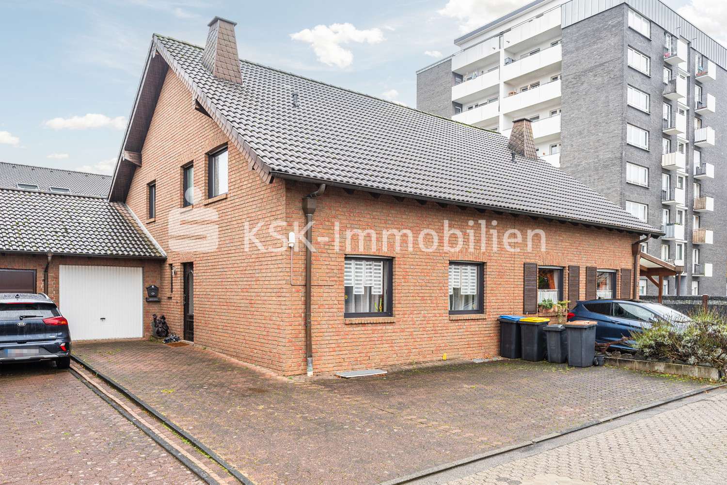 125212 Vorderansicht  - Doppelhaushälfte in 50127 Bergheim mit 133m² kaufen