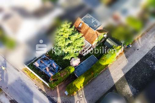 126435 Drohne  - Grundstück in 50769 Köln / Rheinkassel mit 274m² kaufen