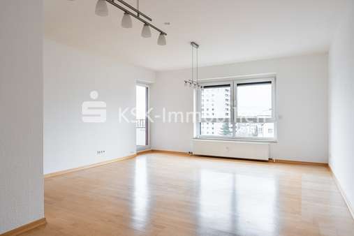 124582 Zimmer - Etagenwohnung in 50321 Brühl mit 80m² kaufen