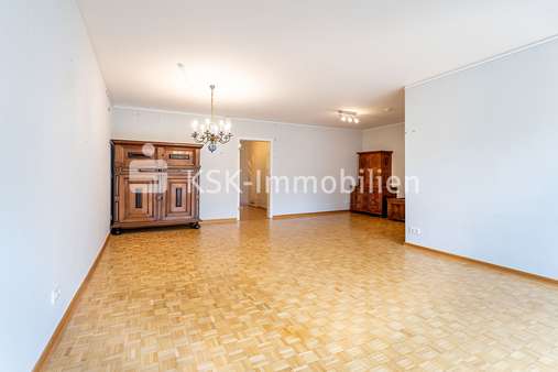 124798 Wohnbereich - Terrassen-Wohnung in 51467 Bergisch Gladbach mit 116m² kaufen