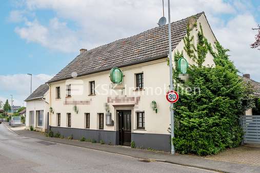 118608 Restaurant rechte Seite - Grundstück in 51427 Bergisch Gladbach / Refrath mit 1420m² kaufen