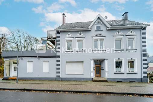 125315 Außenansicht - Etagenwohnung in 51688 Wipperfürth mit 125m² kaufen