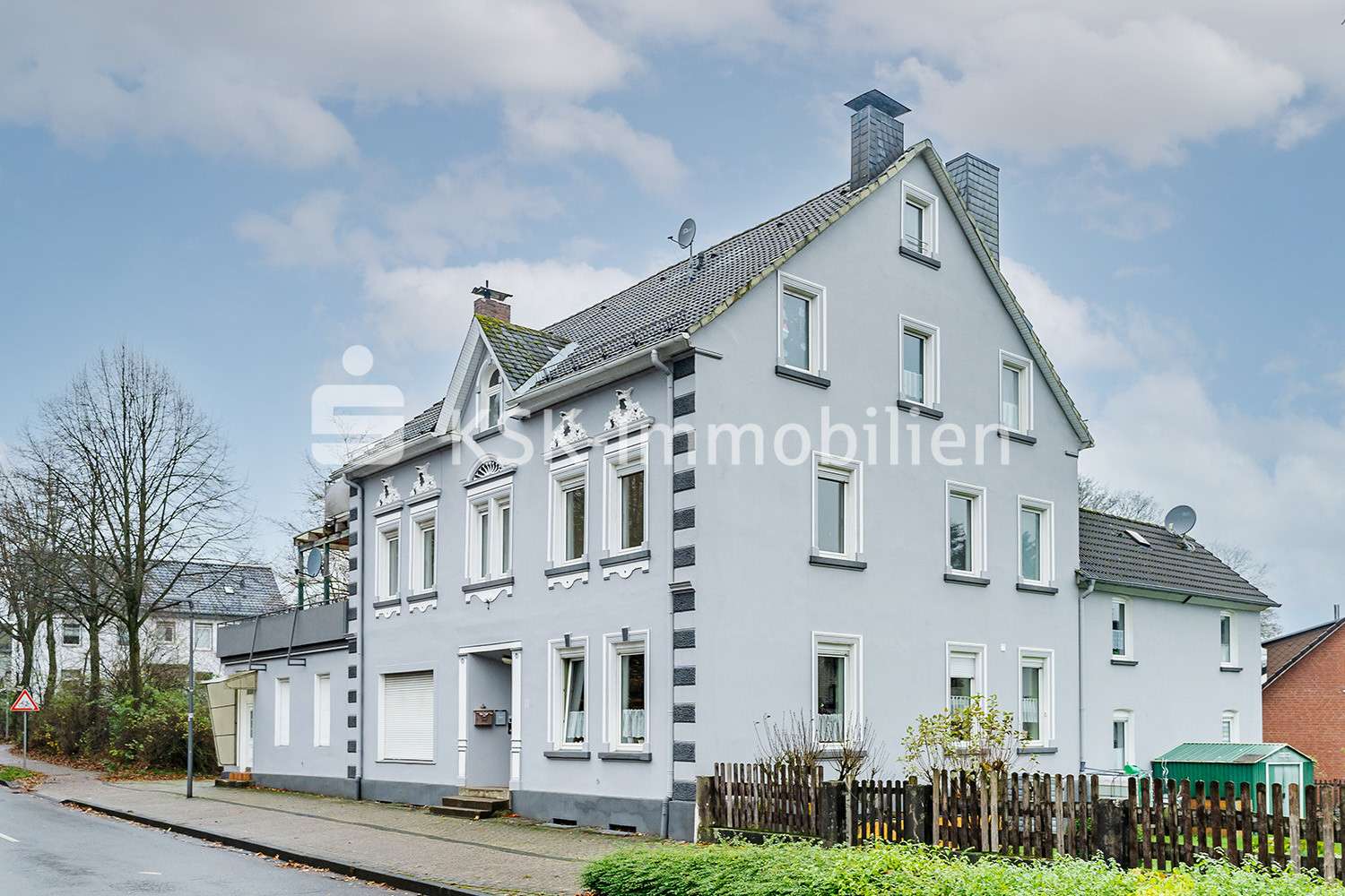 125315 Außenansicht - Etagenwohnung in 51688 Wipperfürth mit 125m² kaufen