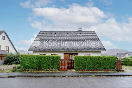 125785 Außenansicht - Zweifamilienhaus in 51789 Lindlar mit 243m² kaufen