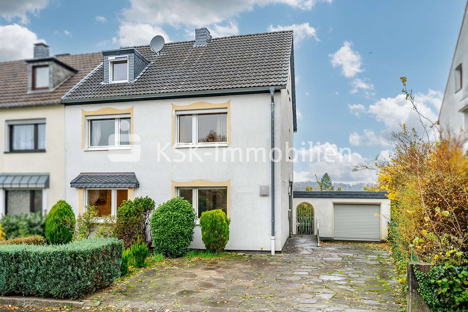 125630 Außenansicht - Einfamilienhaus in 51465 Bergisch Gladbach / Sand mit 140m² kaufen