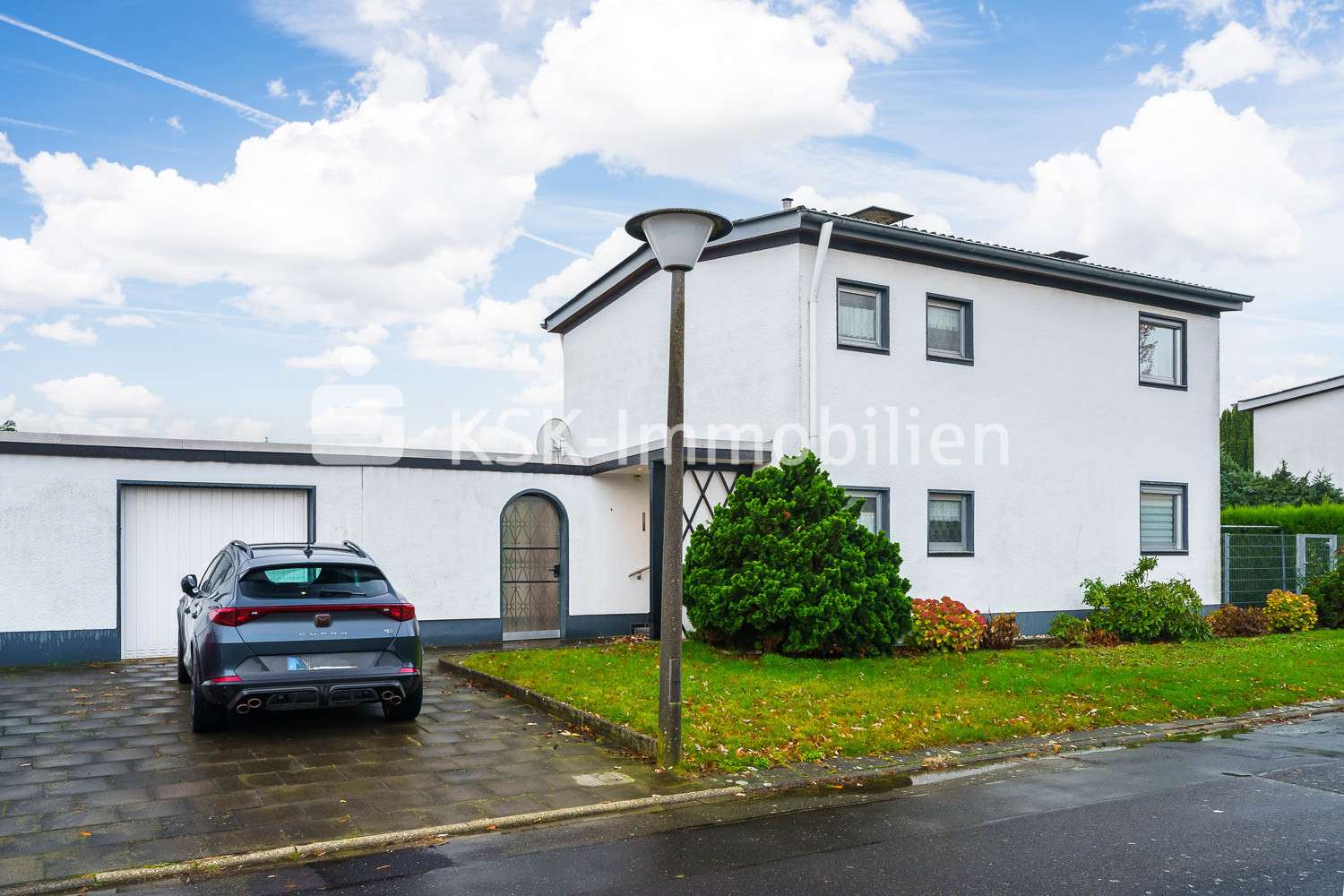 126242 Außenansicht  - Einfamilienhaus in 50374 Erftstadt / Herrig mit 100m² kaufen