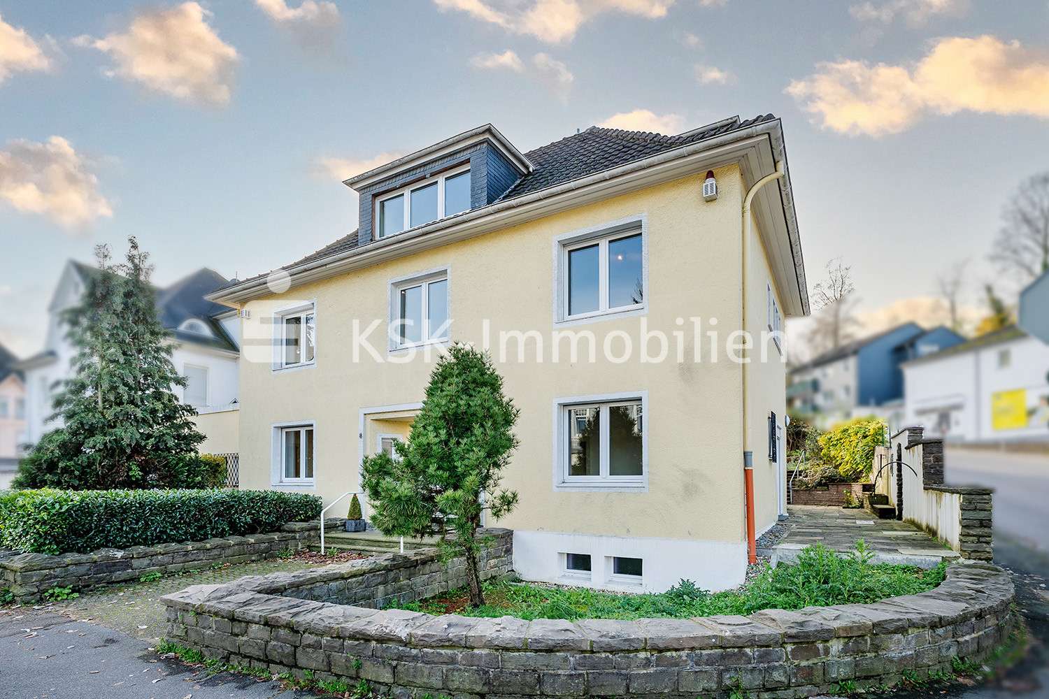126069 Außenansicht - Villa in 51688 Wipperfürth mit 334m² kaufen