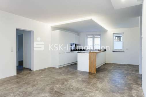 127307 Wohnbereich - Etagenwohnung in 53757 Sankt Augustin / Mülldorf mit 117m² kaufen