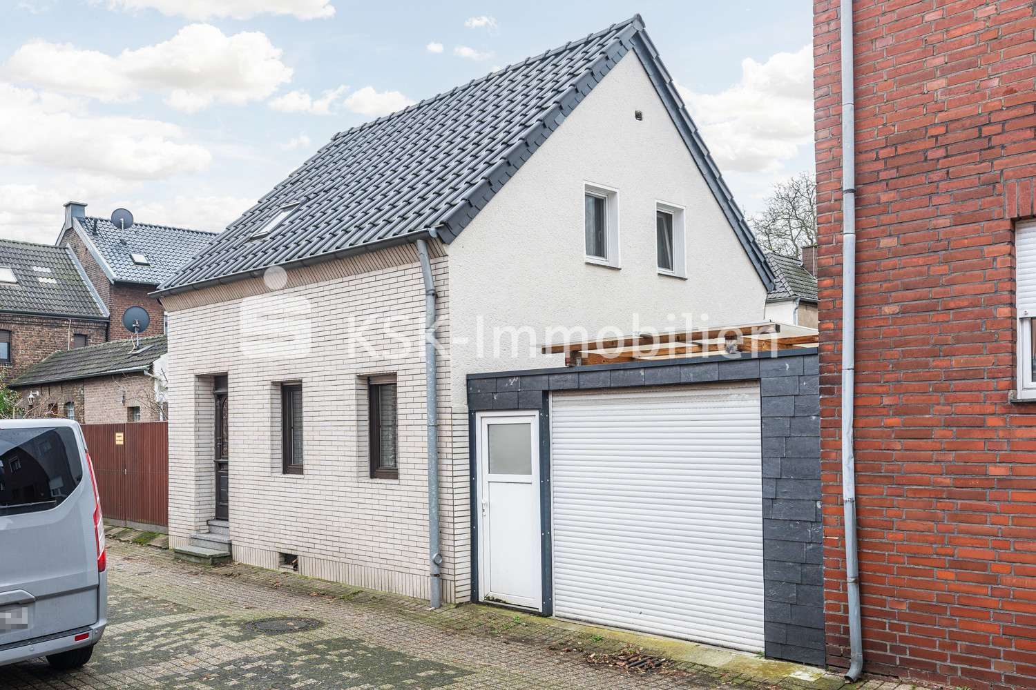 122784 Vorderansicht  - Einfamilienhaus in 50769 Köln mit 63m² kaufen