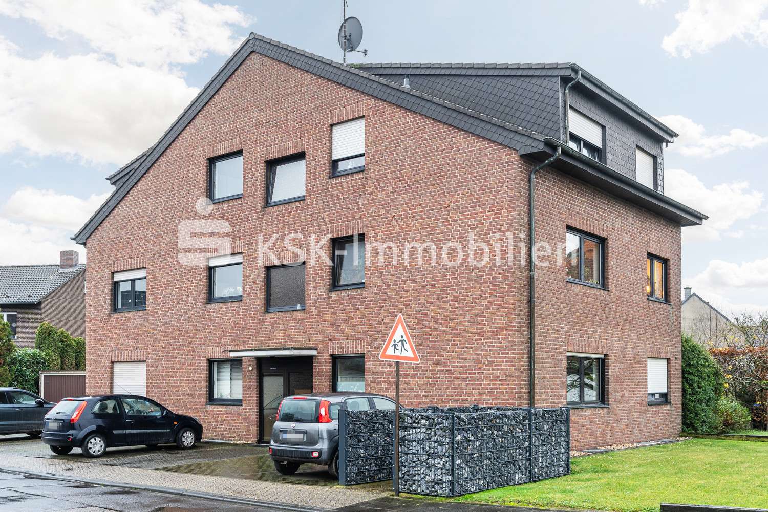 124543 Vorderansicht  - Mehrfamilienhaus in 50259 Pulheim mit 324m² als Kapitalanlage kaufen