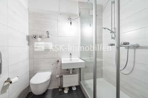125710 Badezimmer - Etagenwohnung in 50169 Kerpen mit 74m² kaufen