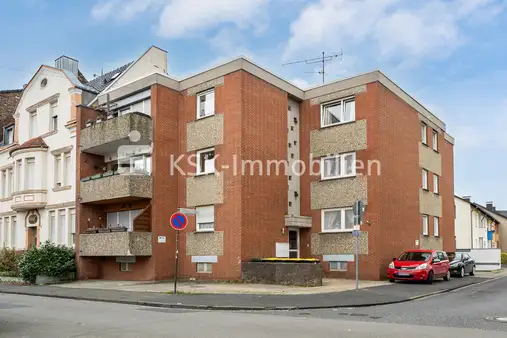 Gepflegtes Mehrfamilienhaus in zentraler Lage!