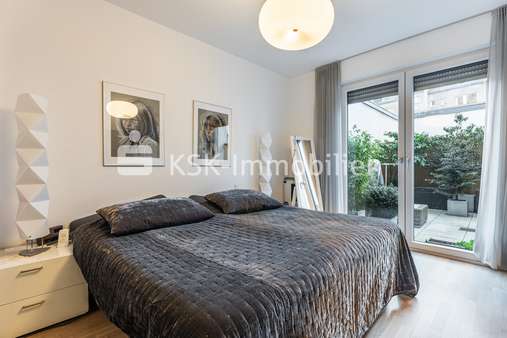 126111 Schlafzimmer - Erdgeschosswohnung in 50676 Köln mit 101m² kaufen