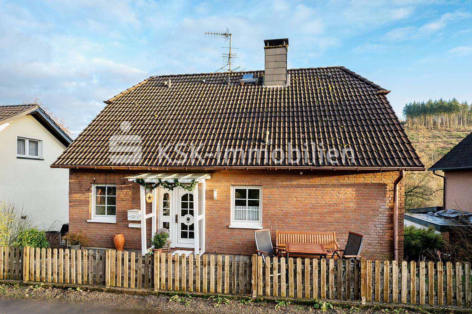 126772 Außenansicht - Einfamilienhaus in 51789 Lindlar mit 160m² kaufen