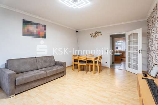 128258 Wohn- und Esszimmer - Etagenwohnung in 50170 Kerpen / Sindorf mit 74m² kaufen