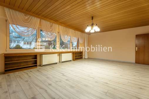 83162 Wohnzimmer  - Bungalow in 50321 Brühl mit 114m² kaufen