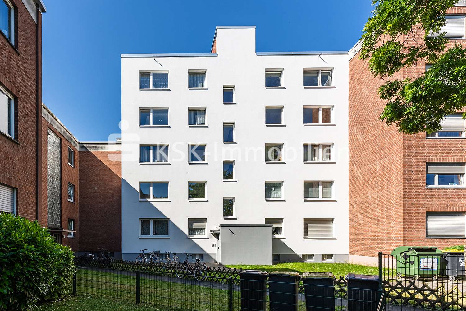 128329 Außenansicht - Erdgeschosswohnung in 50769 Köln / Seeberg mit 76m² kaufen