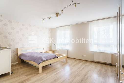 122664 Zimmer Obergeschoss - Einfamilienhaus in 53757 Sankt Augustin mit 125m² kaufen