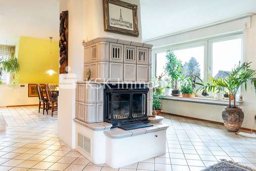 120748 Ofen Wohnzimmer Erdgeschoss - Maisonette-Wohnung in 42799 Leichlingen (Rheinland) mit 114m² kaufen