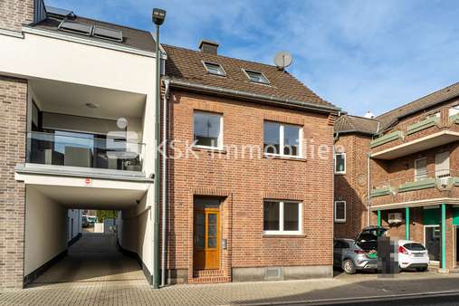 128262 Außenansicht - Reihenmittelhaus in 50171 Kerpen mit 162m² kaufen